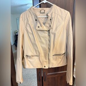 Leather Jacket! Size XL. NOTE- Lining on the inside is cut out.